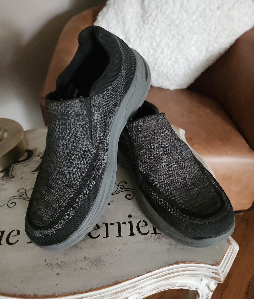 Skechers Men's Black and Gray Slip-On Knit Loafers